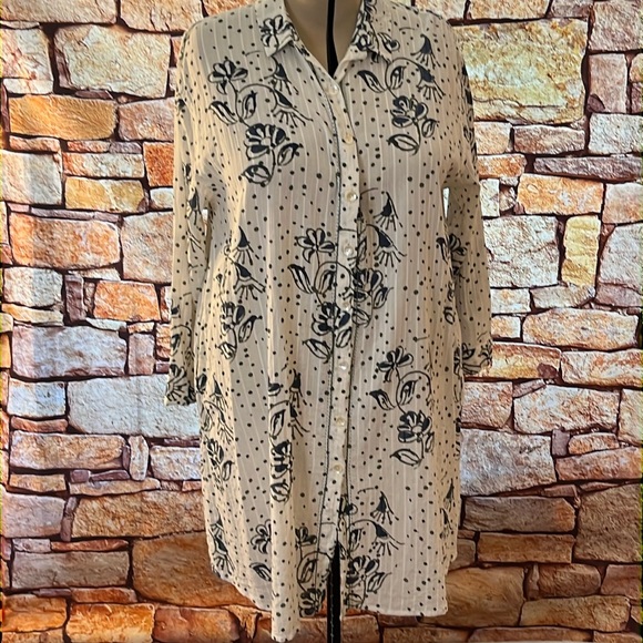 Marketplace Handiwork of India floral block print cotton button down tunic 1X-2X - Picture 2 of 7
